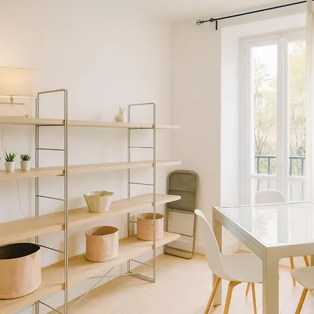 Cassini 2 Pers Hyper Center Wifi Apartman