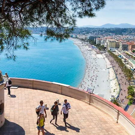 Cassini 2 Pers Hyper Center Wifi Nizza